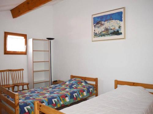 Photo de la galerie de l'établissement Maison de vacances avec terrasse - 350m plage, 6 couchages, Narbonne Plage - FR-1-229B-136, à Narbonne