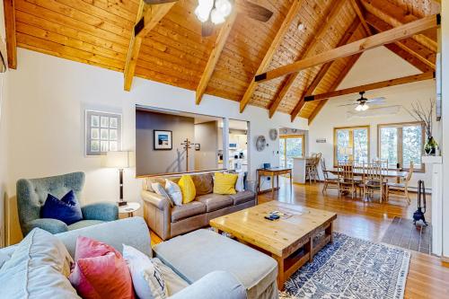 Sunny Grove – Photos 4