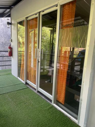 タオ島にあるWhite Jail at Koh Tao Hostelのギャラリーの写真