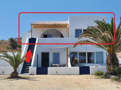 Το κτήριο όπου στεγάζεται  η παραθεριστική κατοικία