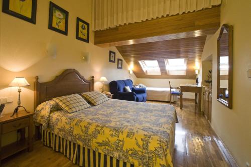 Un pat sau paturi într-o cameră la Hotel Ekai