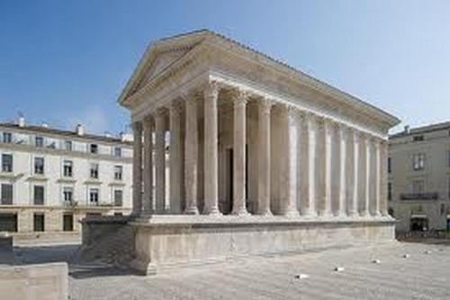 Fotografie z fotogalerie ubytování MAZET avec spa v destinaci Nîmes