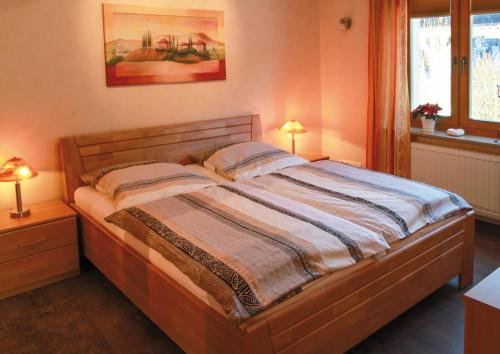 ヴィリンゲンにあるHaus Stanekのベッドルーム1室(枕2つ付)