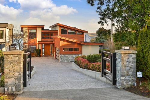 Lochside Oceanfront Estate – Photos 3