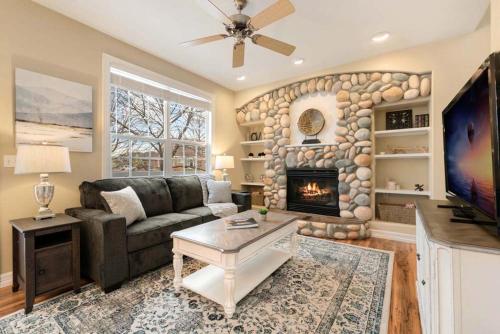 298 Fieldstone Dr Windsor – Photos 4