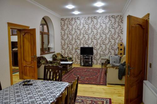 TV a/nebo společenská místnost v ubytování Seymur’s house
