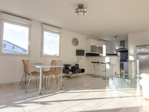 Appartement Mèze, 2 pièces, 4 personnes - FR-1-604-7