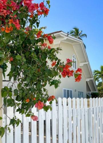 Casa Alegria Beach Cottage