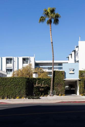 Short Stories Hotel Near The Grove photo 19