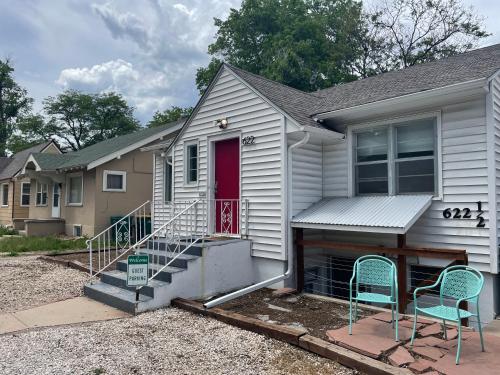 622 W Laurel St Upper – Photos 2