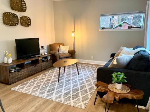 633 Mathews St – Photos 4