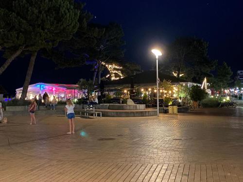 Fotografie z fotogalerie ubytování Schöne 3-Zi-Wohnung mit "in-door-pool" an der Promenade direkt am Scharbeutzer Strand v destinaci Scharbeutz