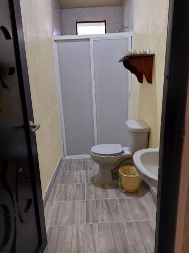 Un baño de Hotel Villa Aurora