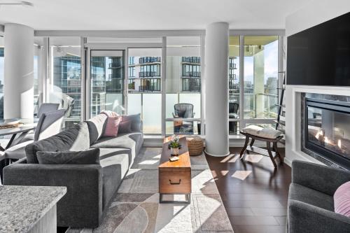 Falls Parliament Suite by IRIS PROPERTIES!