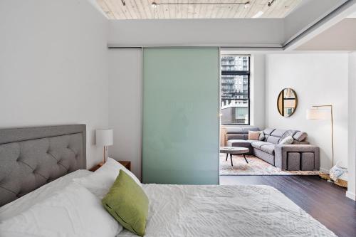 Hudson Oasis by Iris Properties! – Photos 3