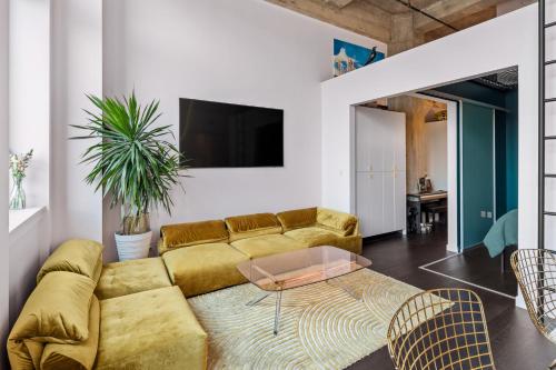 Hudson Pink Suite by IRIS PROPERTIES! – Photos 3