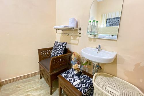 Ένα μπάνιο στο Ardam Homestay Syariah Near Mall Panakkukang