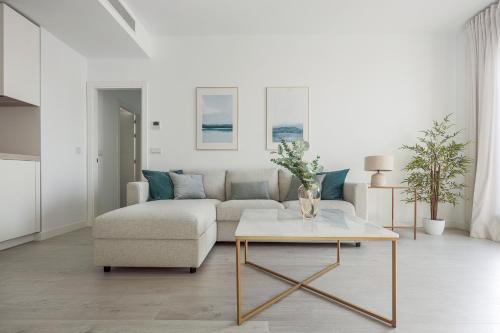 Posezení v ubytování Uxama Sevilla Luxury Penthouse en Triana - Terraza y parking privados - piscina