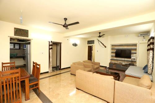 Gallery image of Muskan Paradise Villa with Pool Yelagiri By Lexstays in Yelagiri
