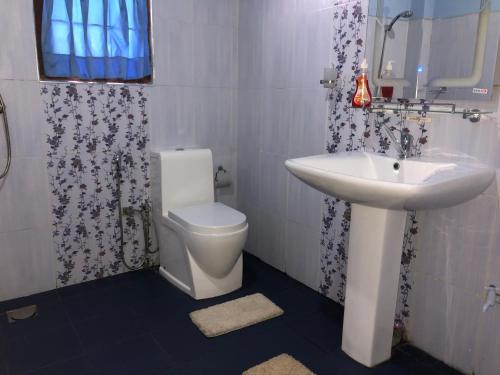 Phòng tắm tại PROMAX villa