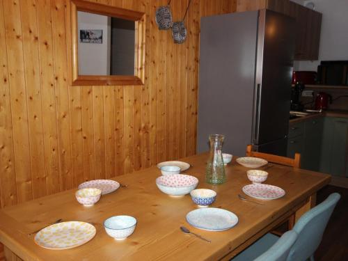 Appartement ski aux pieds avec balcon sud et parking - FR-1-411-867