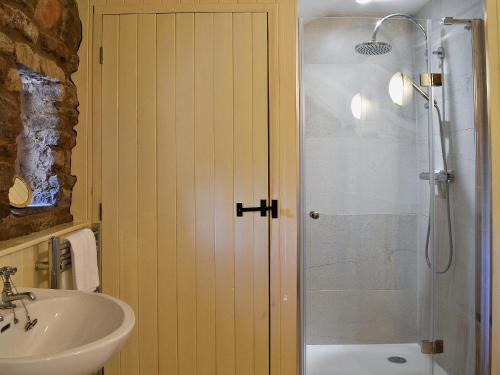Ванная комната в Wordsworth Cottage