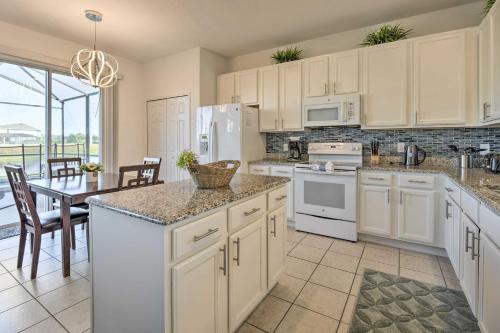 Resort Perks & Gas Grill: Spacious Davenport Haven photo 14