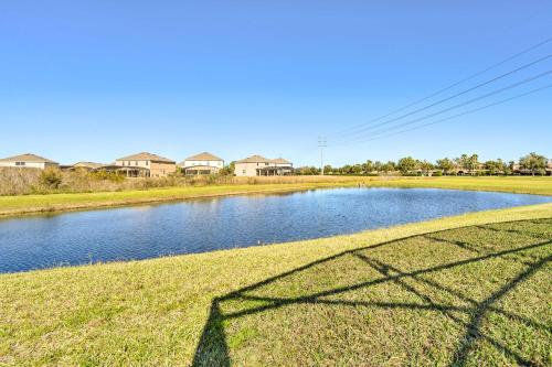 Resort Perks & Gas Grill: Spacious Davenport Haven photo 40