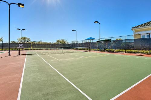 Resort Perks & Gas Grill: Spacious Davenport Haven photo 44