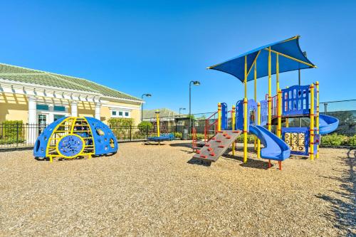 Resort Perks & Gas Grill: Spacious Davenport Haven photo 10