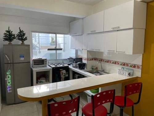 Η κουζίνα ή μικρή κουζίνα στο Apartamento cerca a la candelaria y hospitales principales de Bogota