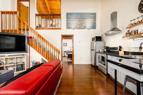 The Hangar Hideaway – Photos 2