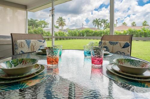 Cute & Cozy, Jacuzzi Hot Tub, Relaxing Villa, Sleeps 6-Villa Lazy Flamingo,  Cape Coral – aktualizované ceny na rok 2023
