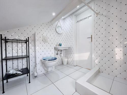 Phòng tắm tại Apartments Zoričić