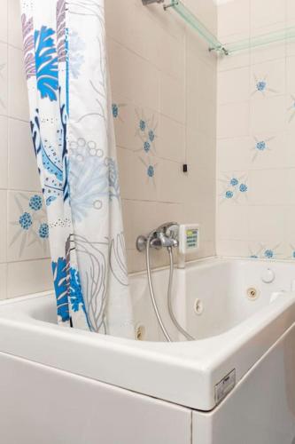 Pool Fresh Garden Duomo 15 min San Siro Stadium Rho Fair 5 PAX