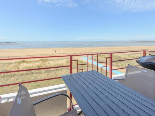 Appartement T2 en Front de Mer avec Balcon, Wifi et Parking - Châtelaillon-Plage - FR-1-258-188