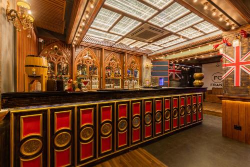 Loungen eller baren på The Grand Shaurya