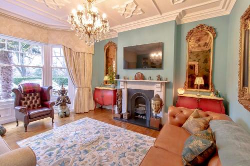 Fabulously Unique 3BD Home Sunderland