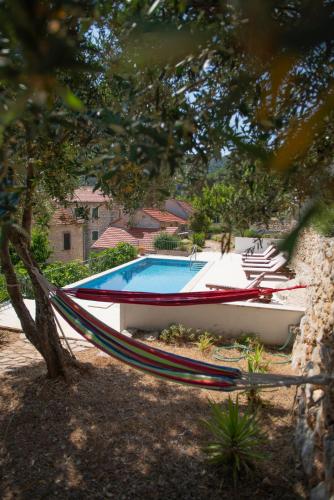 Πισίνα στο ή κοντά στο Stone Villa Marjan