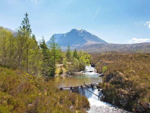 Gallery image of Eilean Beag in Corpach