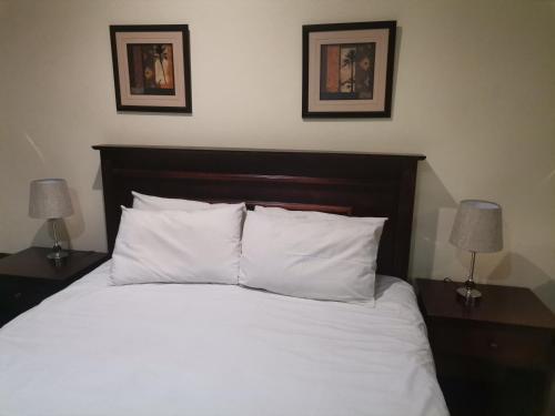 Cama o camas de una habitación en Ocean View Villas C11