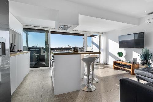 Le XO - Appartement luxe - coursive - terrasse - Port Nature 2 - Village Naturiste