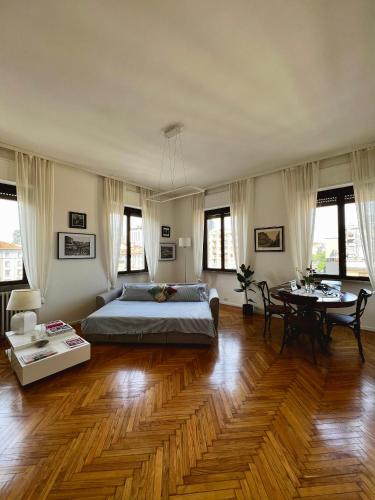 #Private Room in Brera District