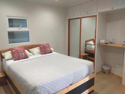 Posteľ alebo postele v izbe v ubytovaní Malaga Ensuites City Centre