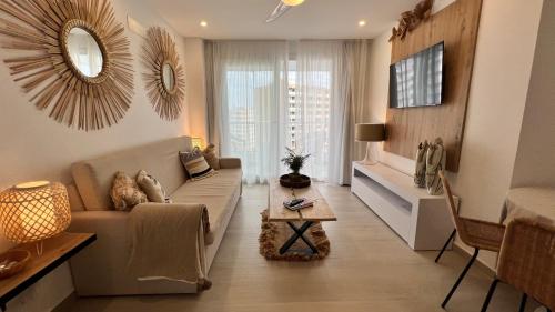 7º Cielo 1ª linea de playa. Puerto Marina. Wifi