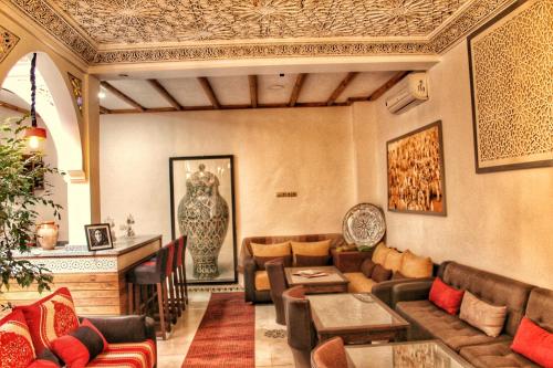 Posezení v ubytování Riad Arabic House & Spa