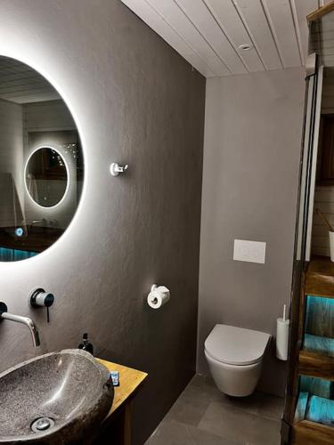 Nordicstay Noarootsi Kastehein or Loojangu villaにあるバスルーム