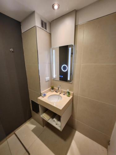 Ένα μπάνιο στο Departamentos Premium Tucuman