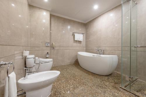 Ванная комната в Vinpearl Luxury Nha Trang