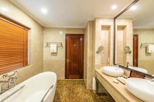 Ванная комната в Vinpearl Luxury Nha Trang
